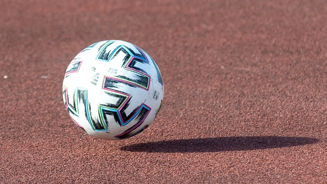 冲突而影响 冲突而影响